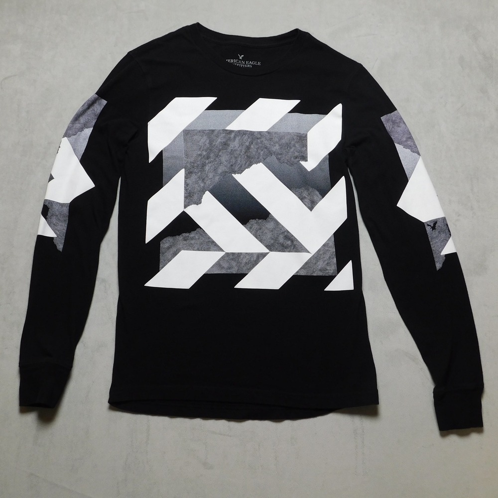American Eagle Mens Long Sleeve Graphic T-Shirt Black Geometric Print XSmall